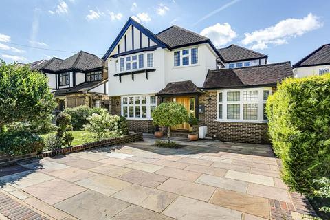 4 bedroom detached house for sale, North Down, Sanderstead, CR2 9PA