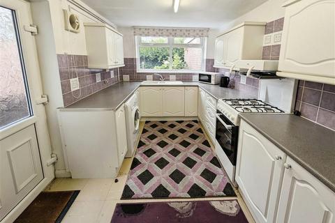 3 bedroom end of terrace house for sale, Hood Street, Sherwood, Nottingham, NG5 4DL