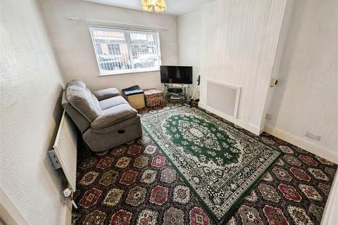 3 bedroom end of terrace house for sale, Hood Street, Sherwood, Nottingham, NG5 4DL