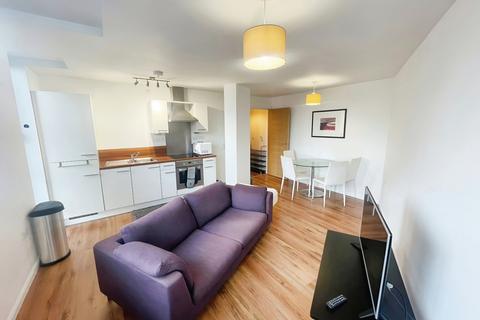 2 bedroom flat to rent, Mann Island, Liverpool, Merseyside, L3