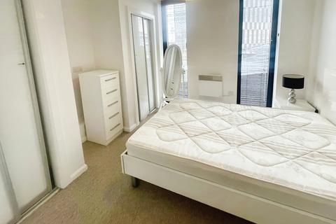 2 bedroom flat to rent, Mann Island, Liverpool, Merseyside, L3