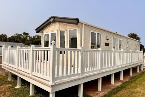 2 bedroom detached bungalow for sale, Hoburne, Blue Anchor