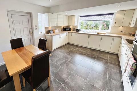 4 bedroom detached house for sale, Junction Road West, Bolton