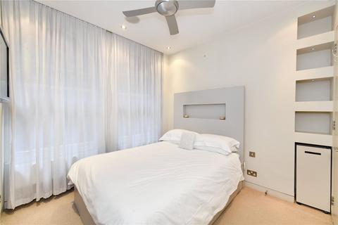 2 bedroom duplex to rent, Berners Street, London, W1T