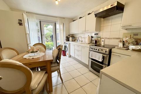 3 bedroom terraced house for sale, Enfield Close, Dunstable