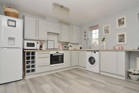 2 bedroom apartment for sale, Dartmoor View, Saltash. A Beautiful Two Bedroom Top Floor Flat