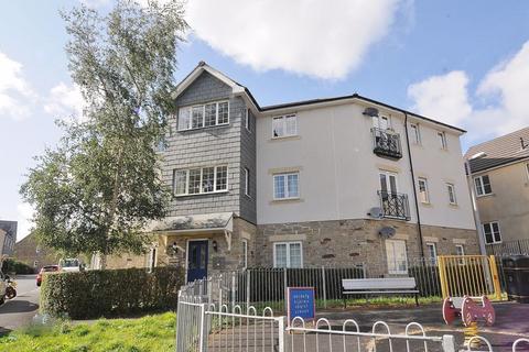 2 bedroom apartment for sale, Dartmoor View, Saltash. A Beautiful Two Bedroom Top Floor Flat