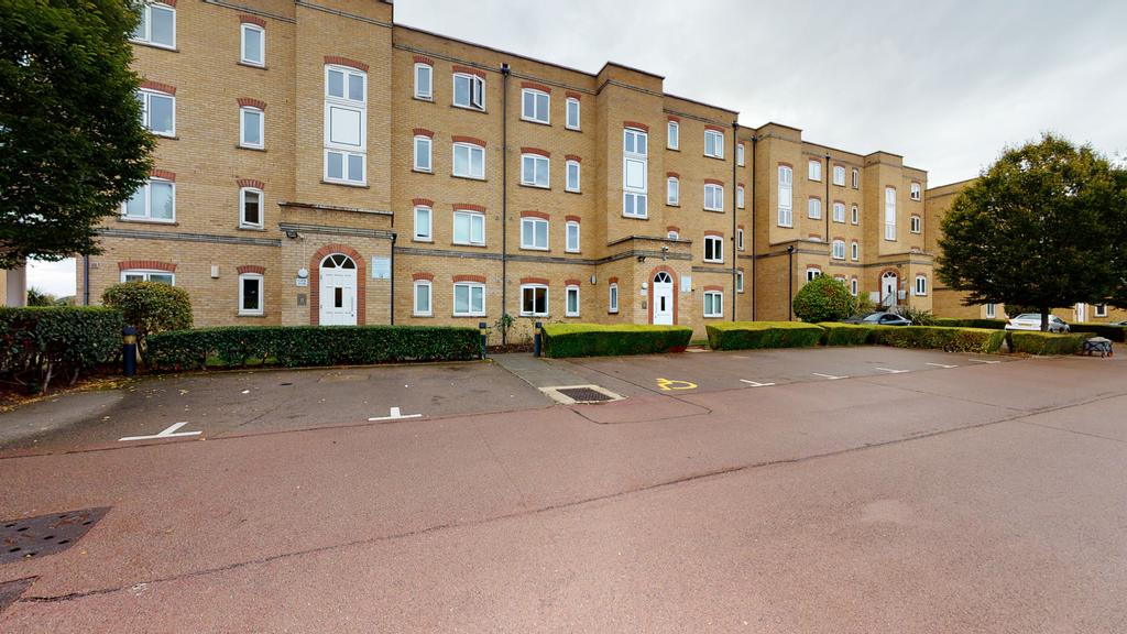 Ferguson Close, London, E14 1 bed apartment for sale £330,000