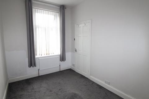 3 bedroom terraced house for sale, Redcliffe Street, Keighley, BD21