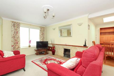 2 bedroom bungalow for sale, Abstacle Hill, Tring