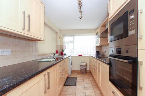 2 bedroom bungalow for sale, Abstacle Hill, Tring