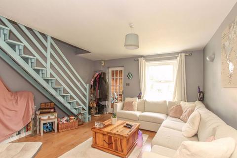 2 bedroom terraced house for sale, Tring