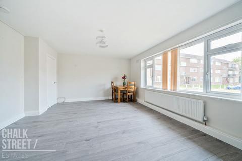 37 Stirling Close, Rainham, RM13 9NJ