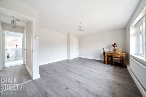 37 Stirling Close, Rainham, RM13 9NJ