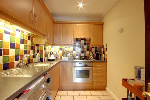 2 bedroom flat to rent, Scholars Court, West Street