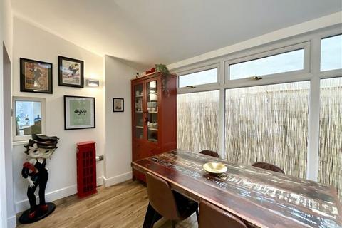 52 Bakestone Moor, Whitwell, Worksop, S80 4QD