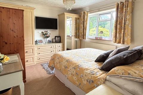 51 Sandyleaze, Gloucester, GL2 0PX