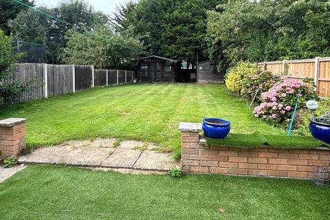 51 Sandyleaze, Gloucester, GL2 0PX