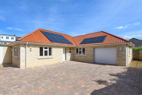 3 bedroom detached bungalow for sale, Bradford Road, Bradford on Avon BA15