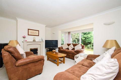 3 bedroom detached bungalow for sale, Cromwells Meadow, Lichfield WS14