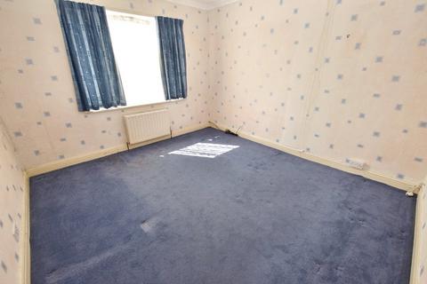 373 Whitehall Road, Leeds, LS12 6LB