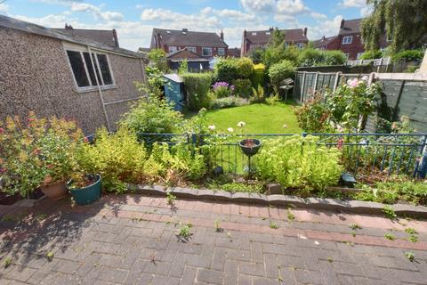 373 Whitehall Road, Leeds, LS12 6LB