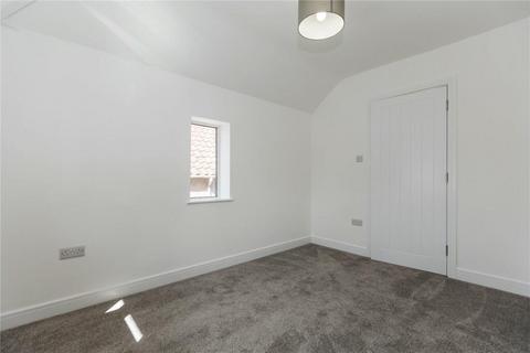 4 bedroom end of terrace house to rent, at Bristol, 295, Lodge Causeway BS16