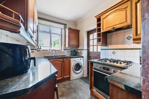 19 Abbotts Road, Mitcham, CR4 1JS