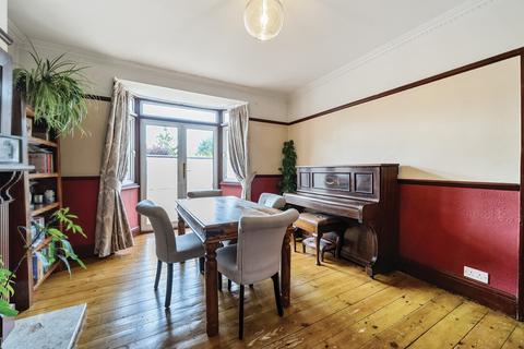 19 Abbotts Road, Mitcham, CR4 1JS