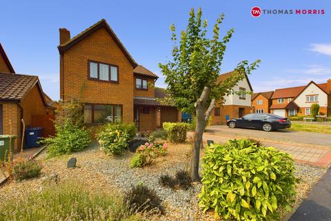 3 bedroom detached house for sale, Sparrowhawk Way, Huntingdon PE29