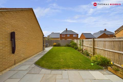 3 bedroom semi-detached house for sale, Callycroft Drive, Huntingdon PE28