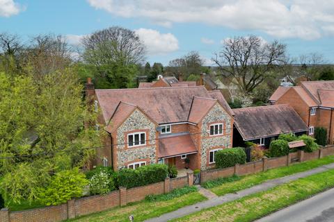 5 bedroom detached house for sale, Missenden Road, High Wycombe HP15