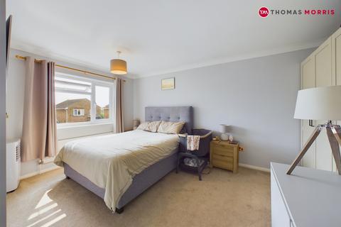 5 High Meadow, Bury, Huntingdon, PE26 2LD