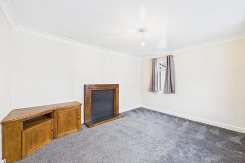 3 bedroom semi-detached house to rent, Mill Close, Bristol BS20