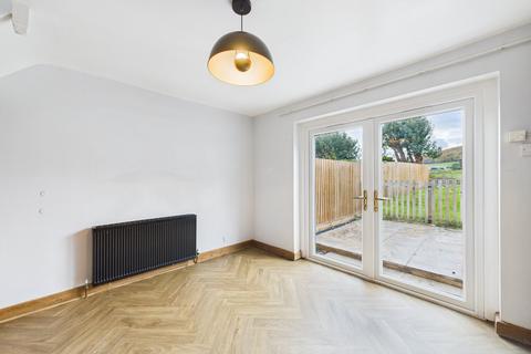 3 bedroom semi-detached house to rent, Mill Close, Bristol BS20