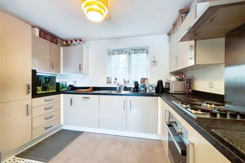 2 bedroom flat for sale, Realmwood Close, Kent CT1