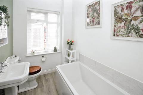 2 Sour Lane, Fishlake, Doncaster, DN7 5JX