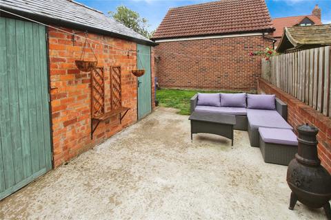 2 Sour Lane, Fishlake, Doncaster, DN7 5JX