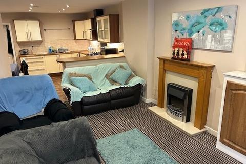 2 bedroom apartment for sale, Chorley Road, Swinton, Manchester, Greater Manchester, M27 9LQ