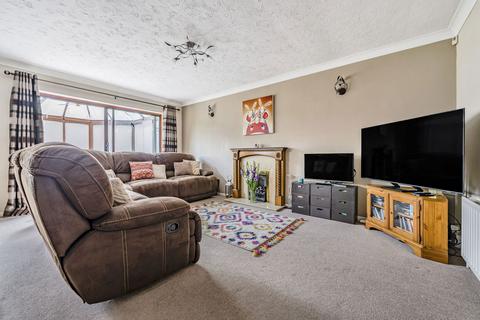 4 bedroom detached house for sale, Edwin Road, Rainham ME8