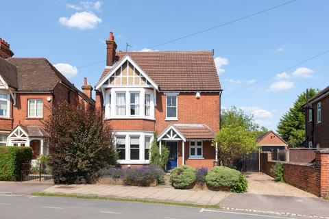 5 bedroom detached house for sale, Beverley Crescent, Bedford, Bedfordshire, MK40