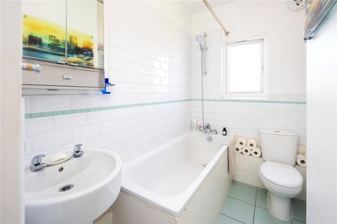 2 bedroom flat for sale, Coburg Dwellings, Hardinge Street, London, E1