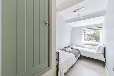 4 bedroom house for sale, Gaskell Street, Clapham, London, SW4