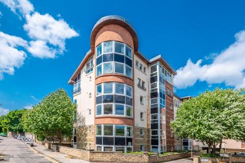 2 bedroom flat to rent, Ann Terrace, Meadowbank, Edinburgh, EH8