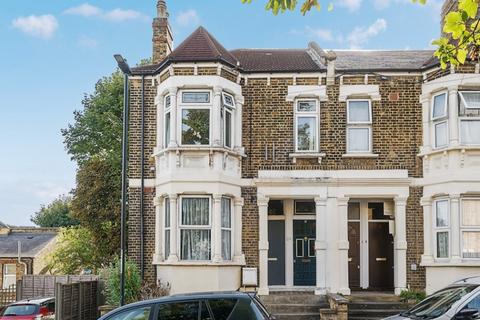 3 Rockmount Road, London, SE18 1LG