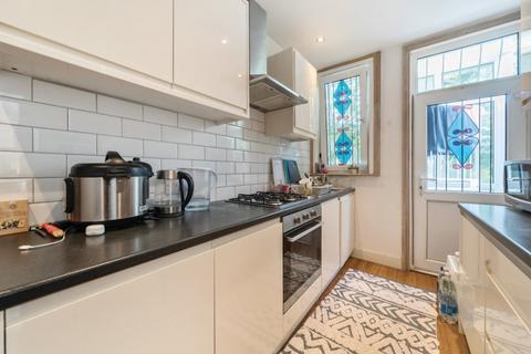 3 Rockmount Road, London, SE18 1LG