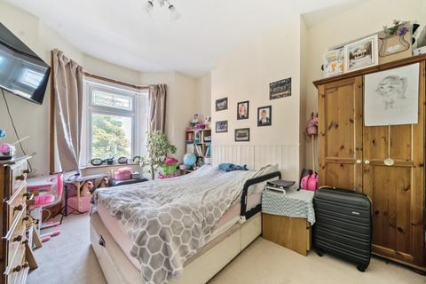 3 Rockmount Road, London, SE18 1LG