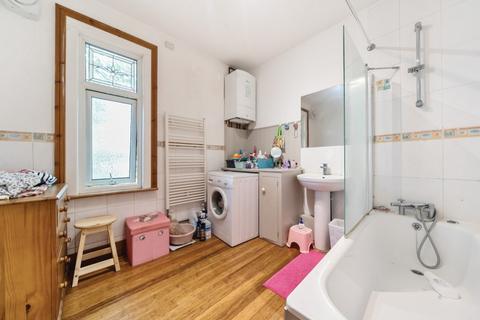 3 Rockmount Road, London, SE18 1LG