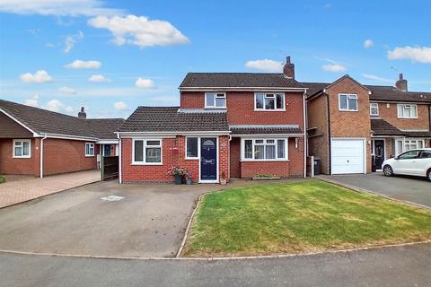 3 bedroom detached house for sale, Wallingford Avenue, Nuneaton