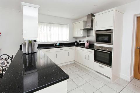 29 Hustlings Drive, Eastchurch, Sheerness, ME12 4JX